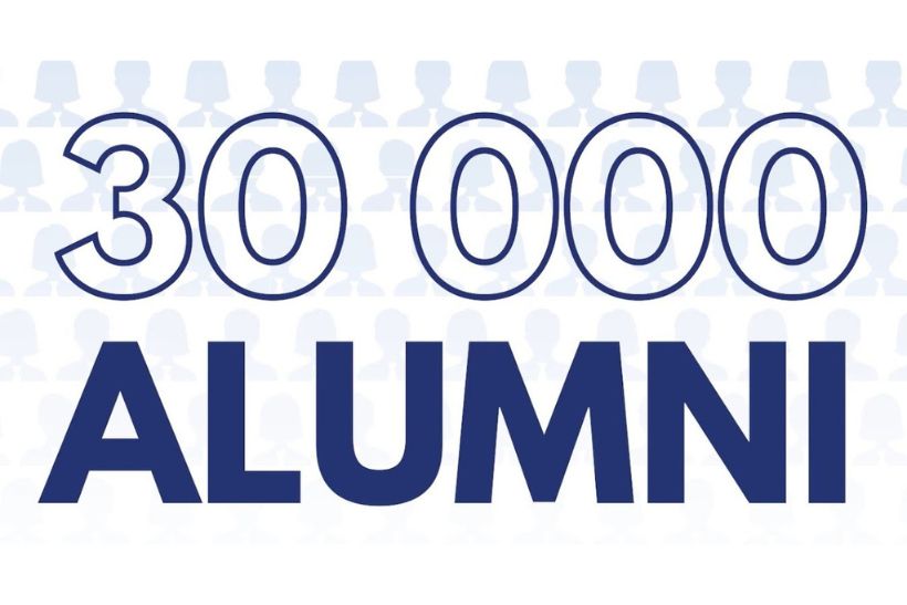 30 000 alumni